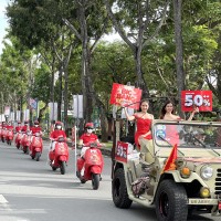 Tochucsukienroadshowxejeep B