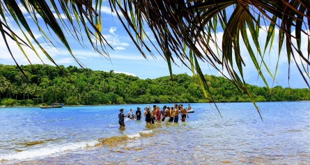 Tour Ba Hòn Đầm – Đảo Bà Lụa 2 ngày 1 đêm ngủ lại trên đảo