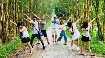 Tour An Giang mùa nước nổi: Châu Đốc – Rừng Tràm Trà Sư – Búng Bình Thiên 2N1Đ