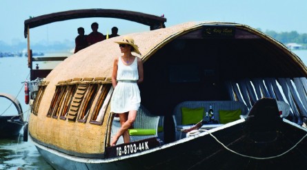 Tour du thuyền Miền Tây 2 ngày 1 đêm: Cái Bè – Vĩnh Long – Cần Thơ