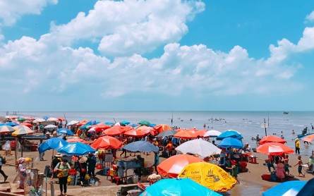 Tắm Biển Cồn Bửng Bến Tre ăn hải sản bao ngon bao rẻ