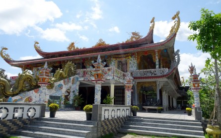 Chùa Thiền Lâm – Điểm du lịch tâm linh nổi tiếng Cà Mau