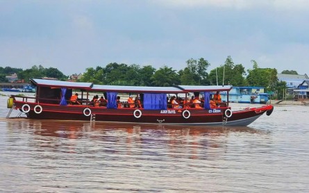 Cho thuê tàu du lịch Châu Đốc An Giang hiện đại uy tín
