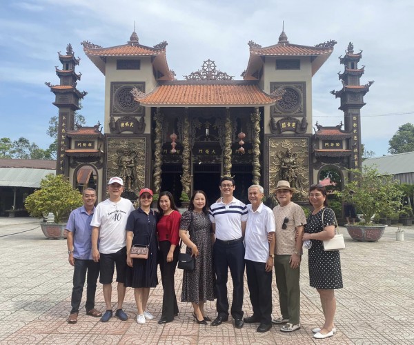 Tourhaugiang1