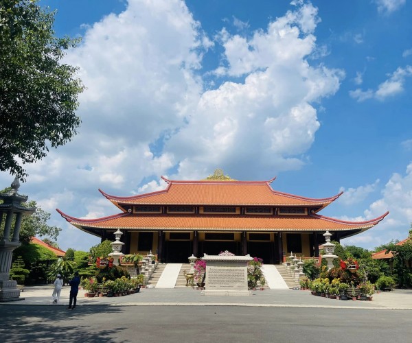 Tourtiengiang1ngaytutphcm01