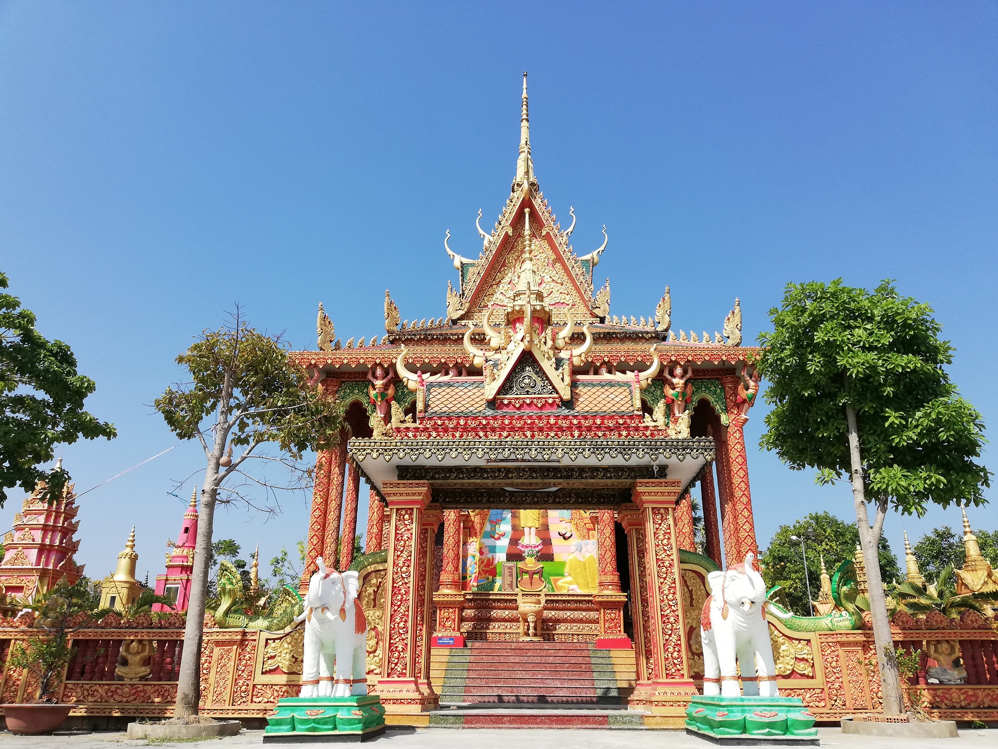 Chùa Monivongsa Bopharam - Ngôi chùa Khmer tuyệt đẹp ở TP Cà Mau