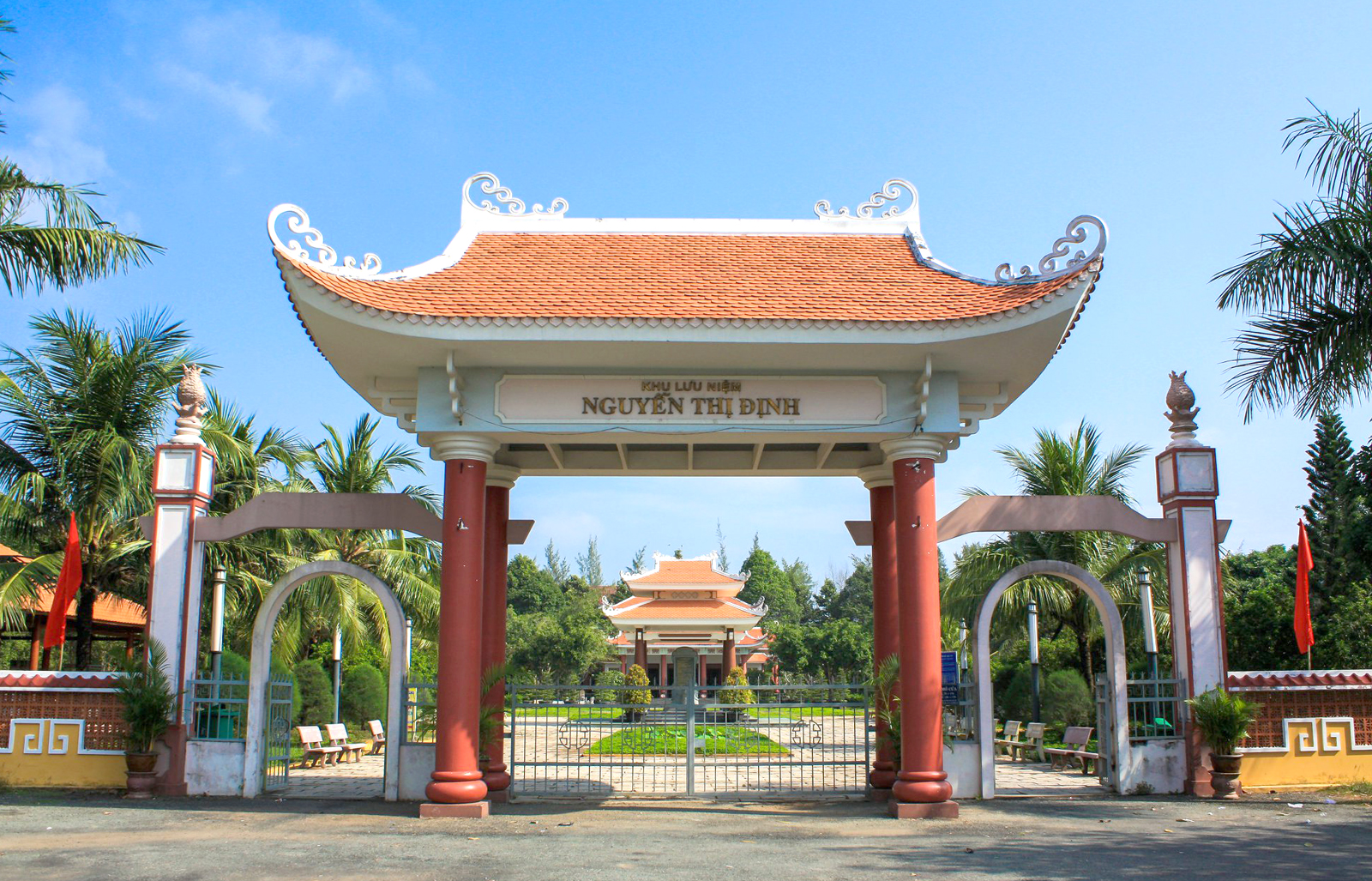Khu Lưu Niệm Nguyễn Thị Định - Giồng Trôm - Bến Tre