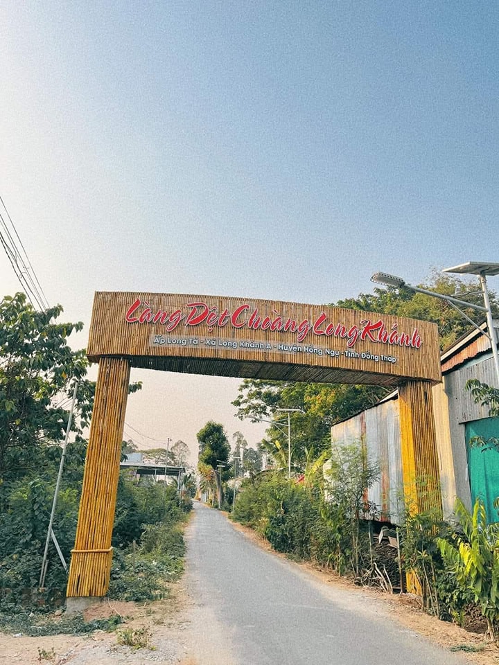 Làng dệt choàng Long Khánh