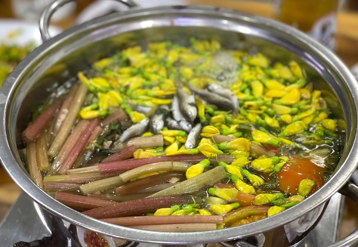Cá linh bông điên điển món ngon Miền Tây