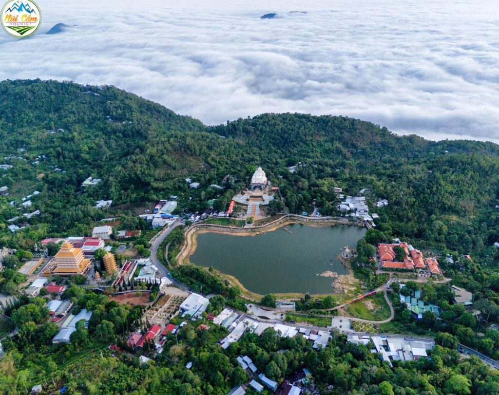 Khu du lịch Núi Cấm