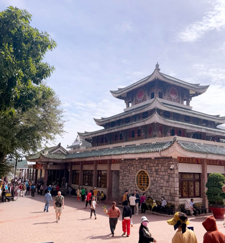 Khu du lịch Núi Sam