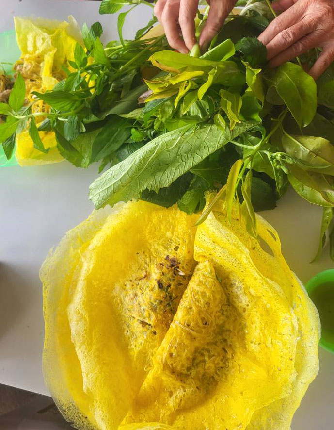 Bánh xèo rau rừng Núi Cấm