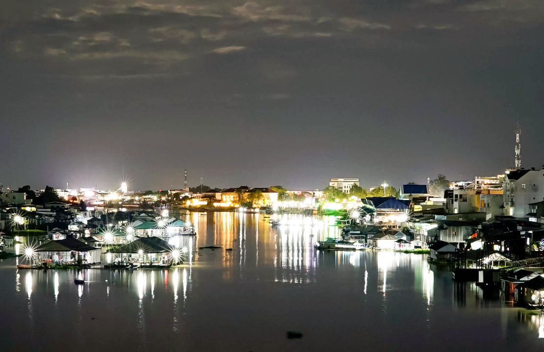 Làng cá bè Châu Đốc