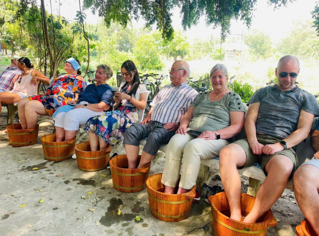 Ngâm chân thảo dược