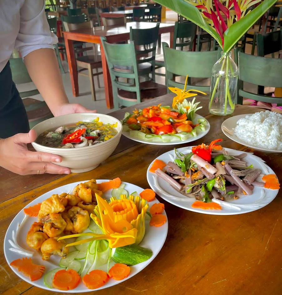 Thưởng thức đặc sản miền Tây mùa nước nổi