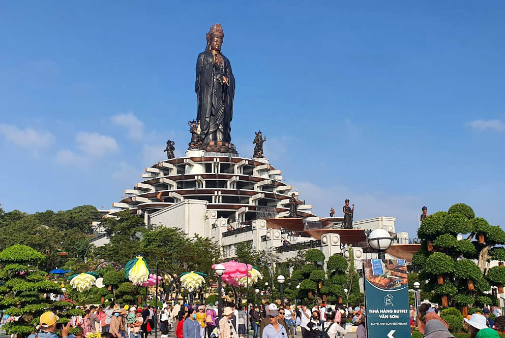 Tượng Phật Bà Tây Bổ Đà Sơn