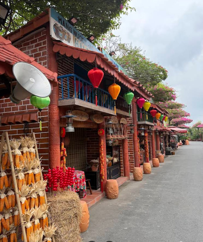 Làng gốm Tư Buôi