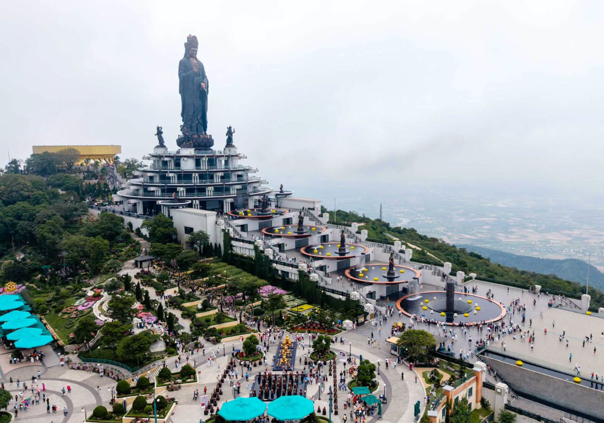 Núi Bà Đen